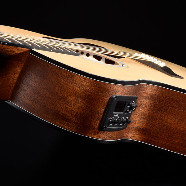 G550RE Natura Solid Spruce Top Armrest Grand Auditorium Acoustic-Electric - Open Pore Satin Natural
