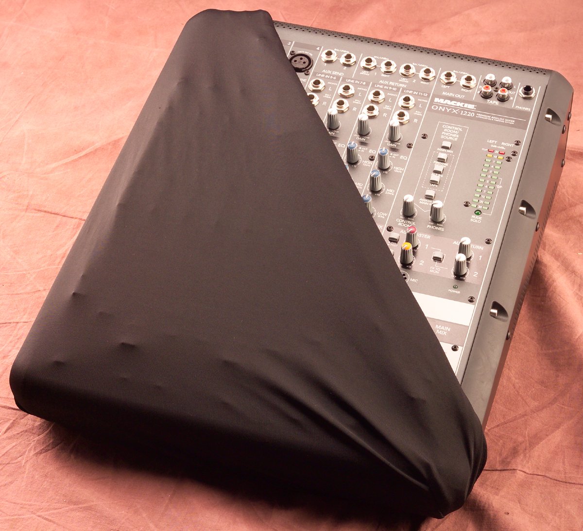 Stretchy Mixer & Equipment Cover Fits Gear Up to 22" X 22" X 6"